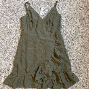 PacSun-wrap dress
